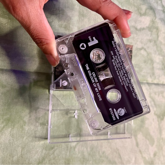 Vintage 1993 Celine Dion The Colour of my Love Cassette Tape - Picture 3 of 3